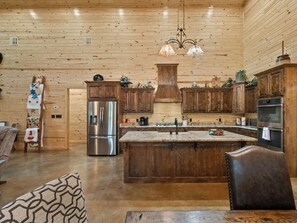 Interior - Moses Lakehouse - 3BR HUGE Lakefront Home on Toledo Bend (Zwolle)