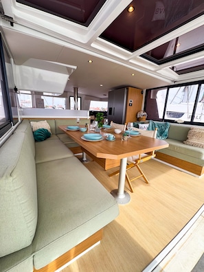 Dining - Sibenik Sun-soaked Sailing: A Luxurious Croatian Voyage (Pirovac)