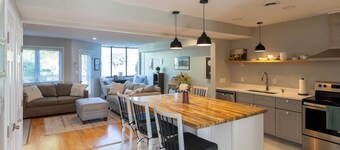 Cozy condo at The Springs, walk to SPAC and Saratoga State Park