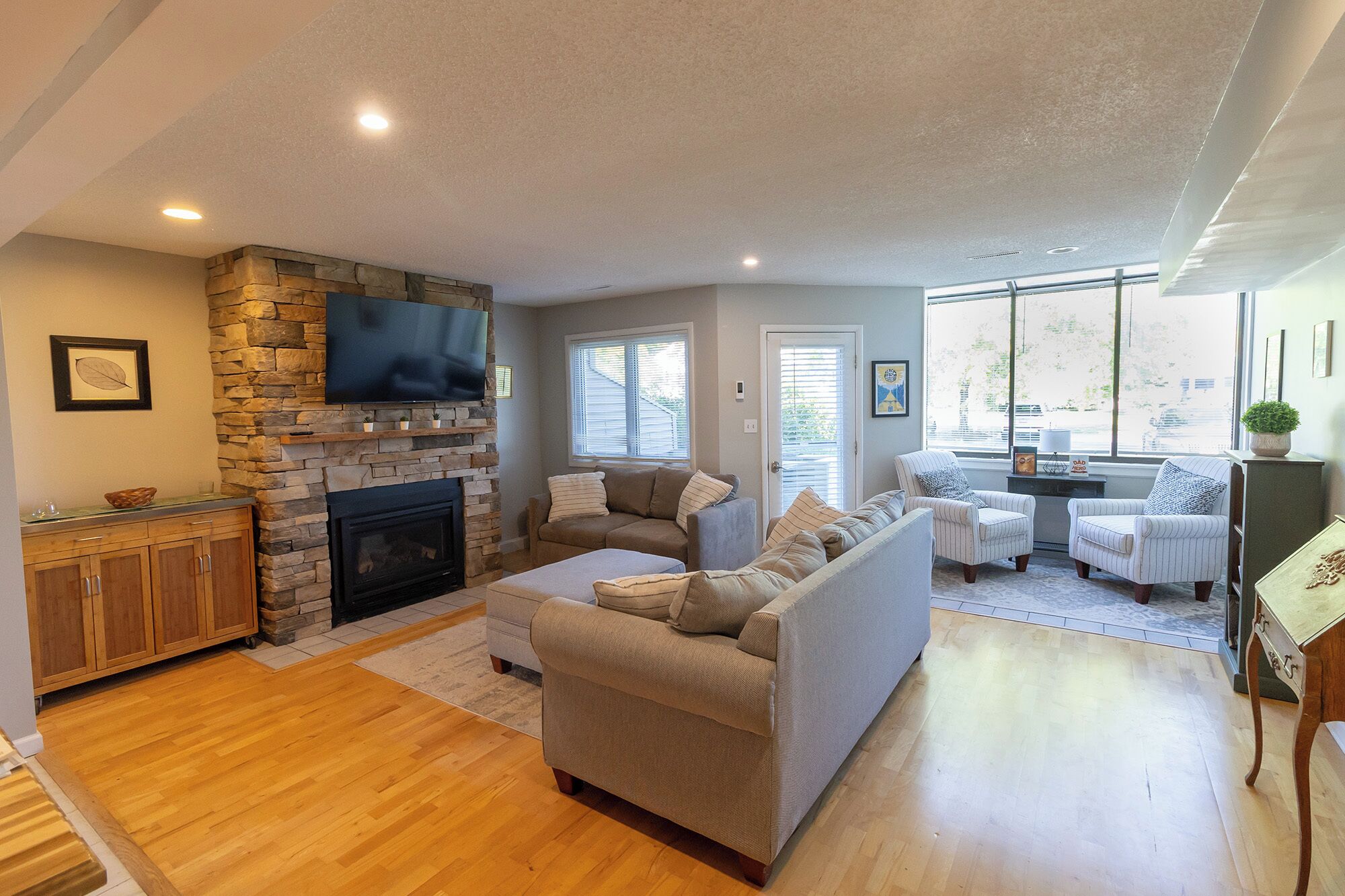 Smart TV, chimenea