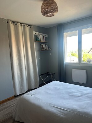 Bügeleisen/Bügelbrett, WLAN, Bettwäsche