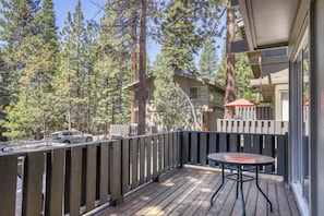Property grounds - Cozy Incline Village Escape (Incline Village)