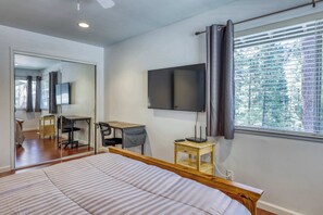 2 bedrooms, WiFi, bed sheets - Cozy Incline Village Escape (Incline Village)