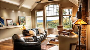 House, Private Bathroom (Art & Soul) | Lounge