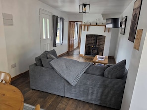 Cottage | Living area - Hafan Bach (Holywell)