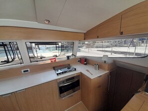 Private kitchen - Sun-Kissed Sailing Adventure in the Ionian Islands, Lefkada (Lefkada)