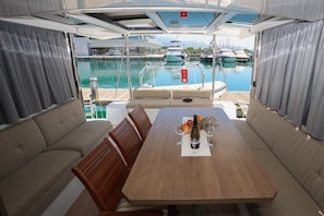 Outdoor dining - Sun-Kissed Sailing Adventure in Split, Croatia (Kaštel Gomilica)