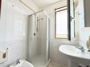 Hair dryer, bidet - Raffaello 312 | Seats 6, terrace, free parking (Lido di Spina)