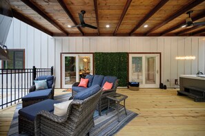 Interior - Pool • Sauna • Hot Tub • Fishing Pond • Theater (Broken Bow)