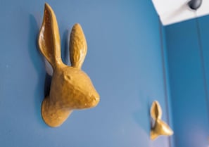 A wall-mounted object resembling a rabbit's head. - Steil Alva Studios Smit Studio, 0002 Steil Alva Studio 2 by Interhome (Lenzerheide)