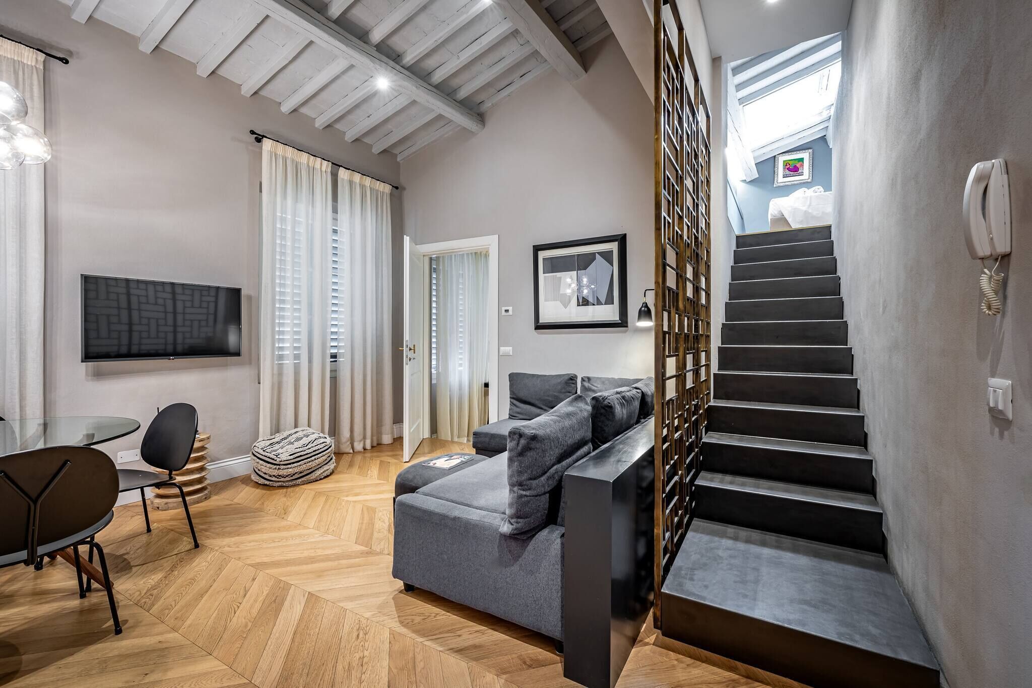 Apartment, 2 Bedrooms, 2 Bathrooms | Living area