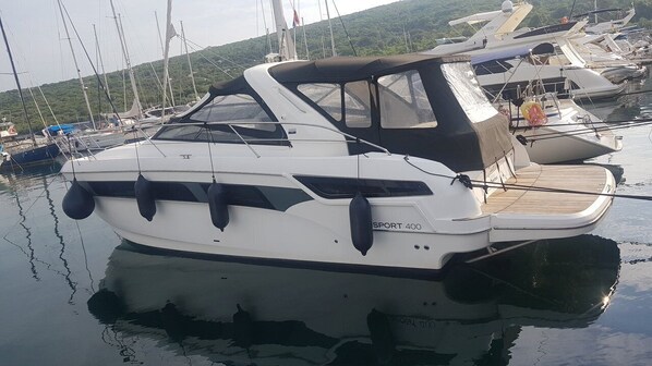 Marina - Sun-Kissed Sailing Adventure in Northern Croatia (Punat)