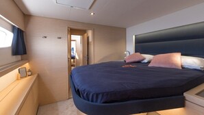 2 slaapkamers, een strijkplank/strijkijzer