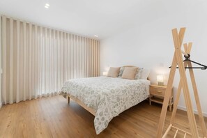 3 bedrooms, iron/ironing board, WiFi, bed sheets - Eco by Proud Progress Homes (São Brás de Alportel)
