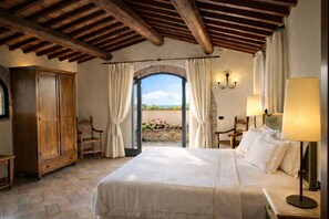 11 Schlafzimmer
