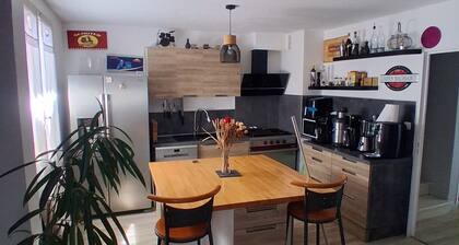 House, private pool, near the Canal du Midi, Carcassonne, quiet,