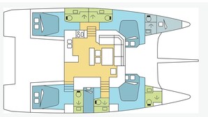 Un plano de planta que muestra varias habitaciones, un pasillo central y una escalera.