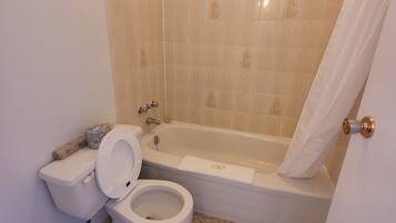 Economy Single Room | Bathroom