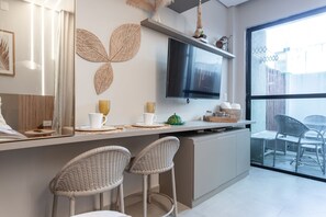 Basic Apartment | Interior - Villadelporto #08 Studio in Porto by Carpediem (Ipojuca)