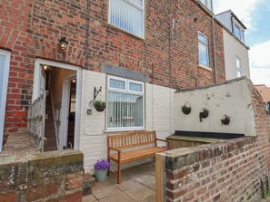 Exterior - 4 Studley Terrace (Whitby)