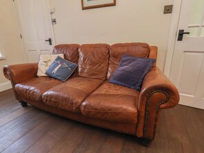 Living area - 4 Studley Terrace (Whitby)