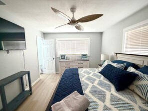 2 bedrooms, desk, iron/ironing board, free WiFi