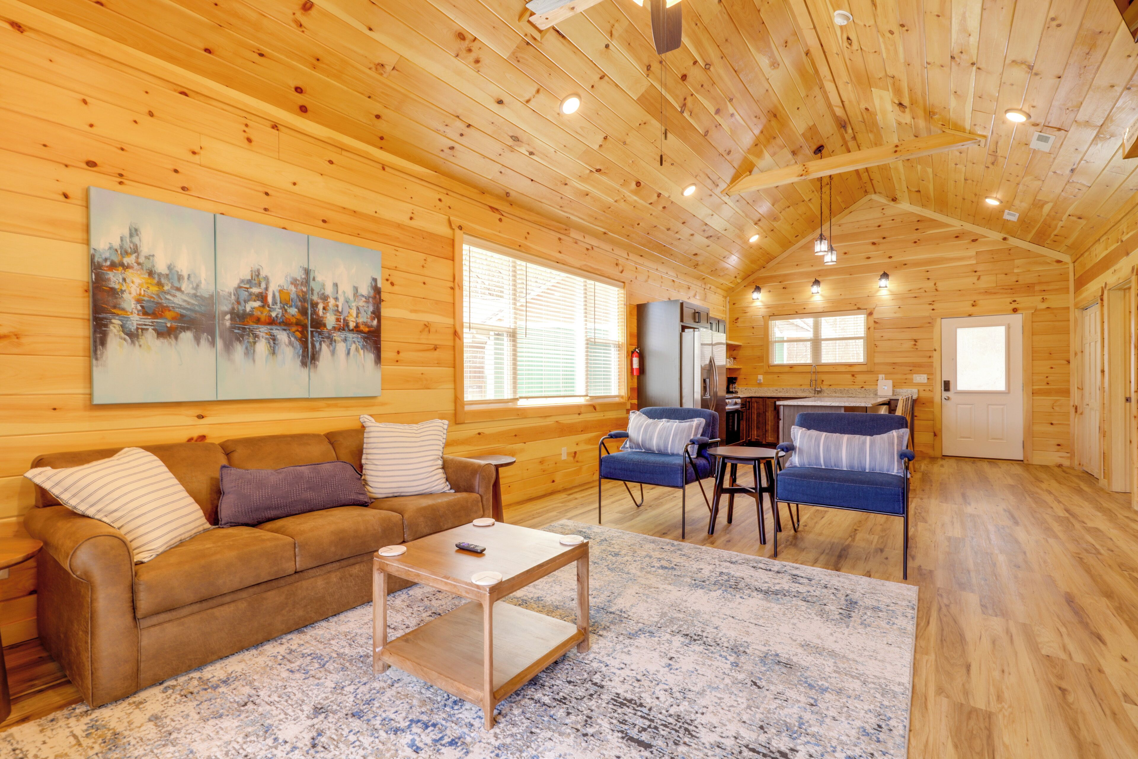 House (2 Bedrooms) | Interior
