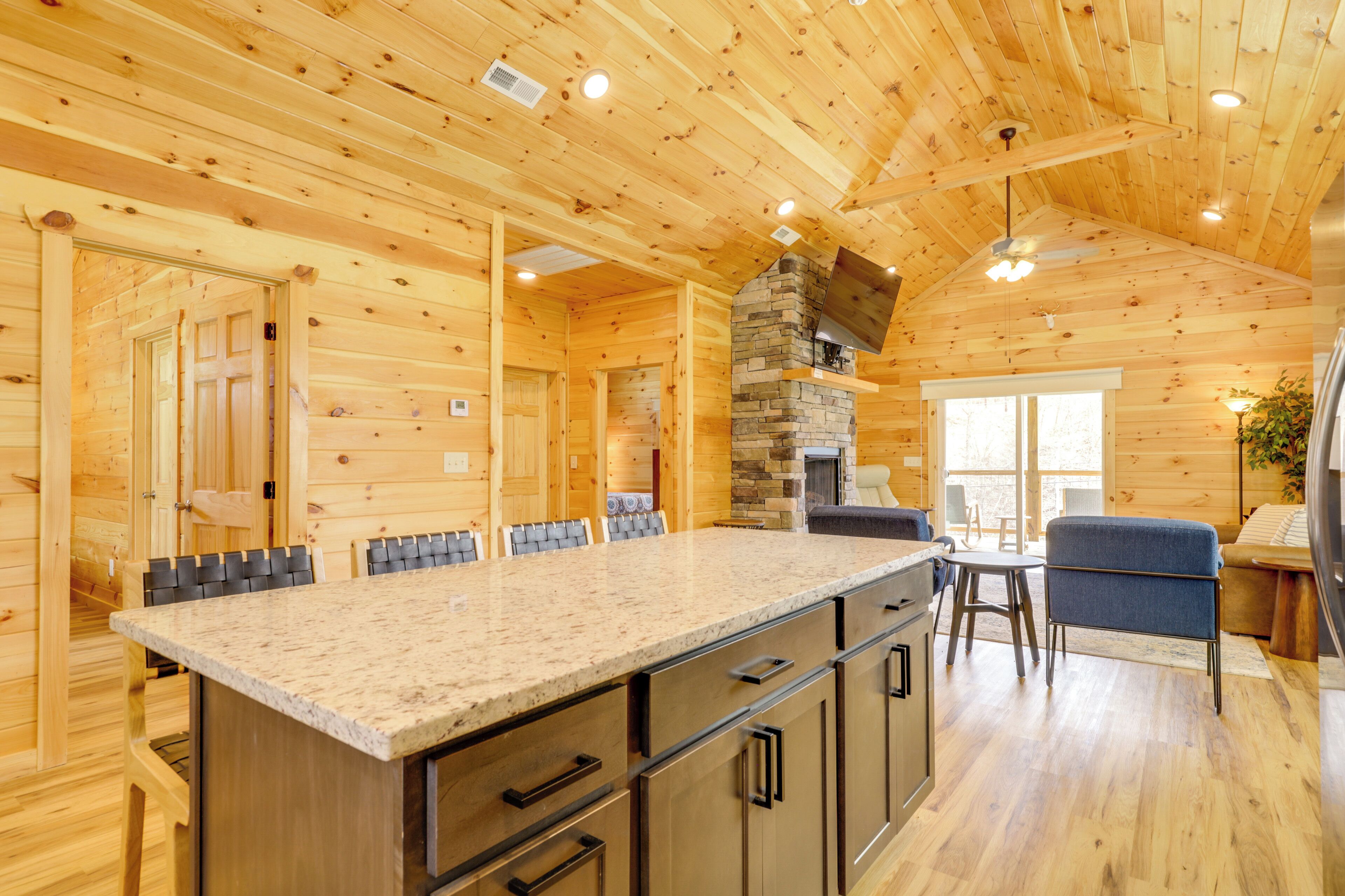 House (2 Bedrooms) | Interior