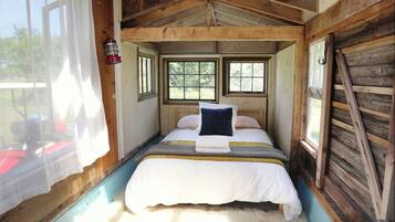 Deluxe Tent, Garden View