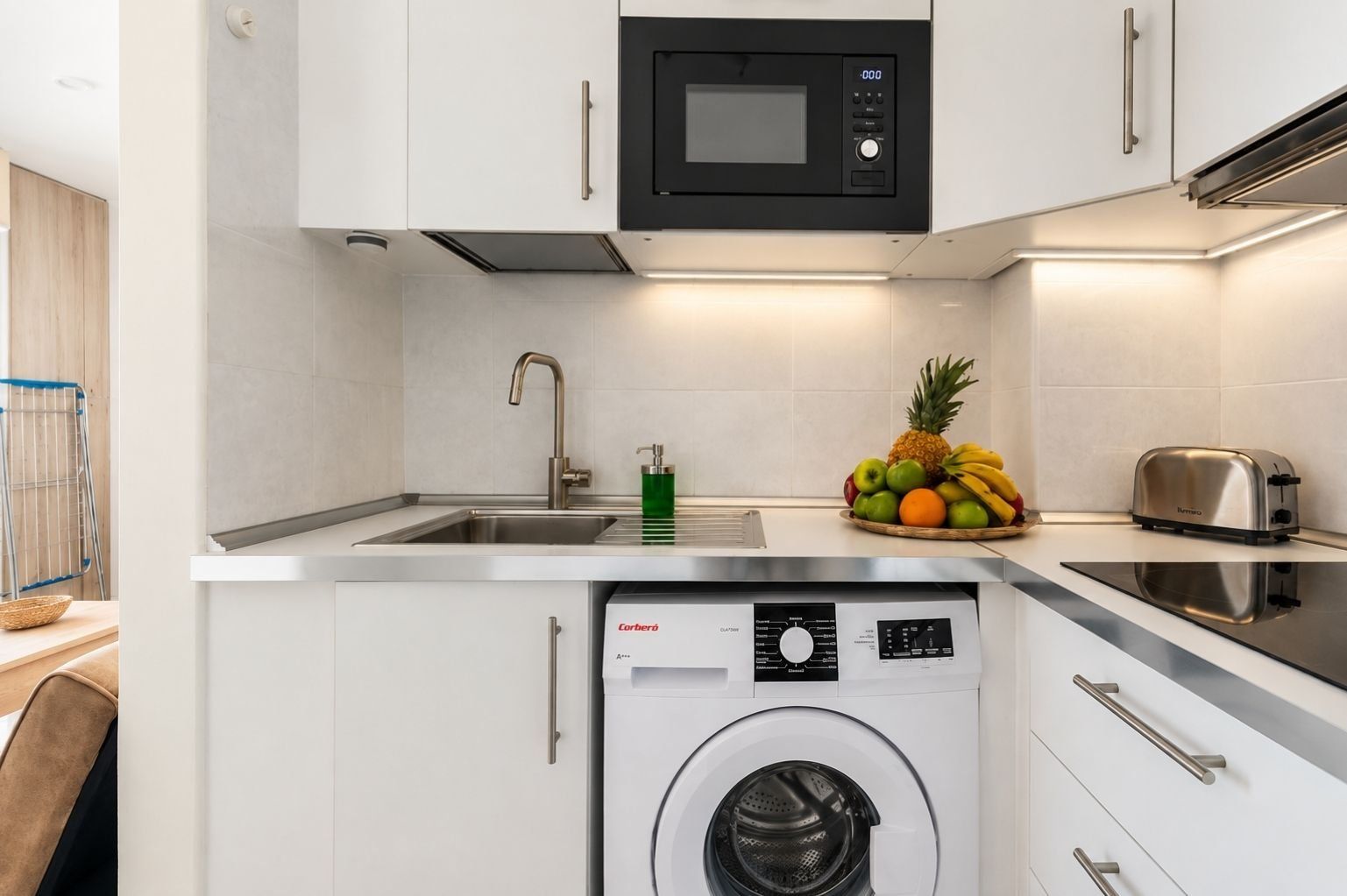 Coffee/tea maker, fridge, microwave, toaster