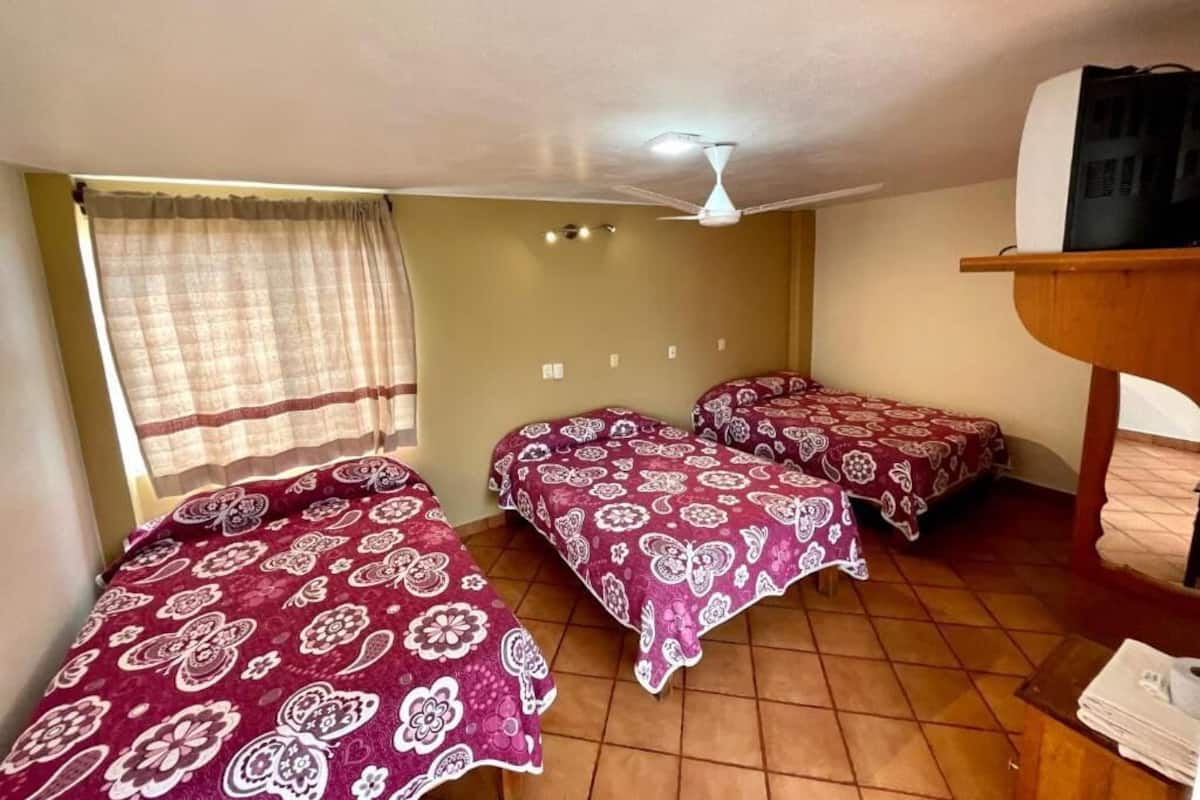 Habitacion triple matrimonial | Wifi gratis