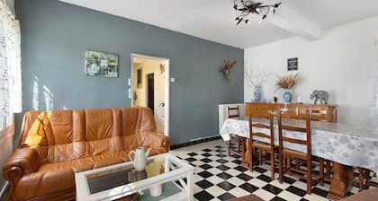 Holiday Home “Gîte Papillons” with Private Terrace, Private Garden and Wi-Fi