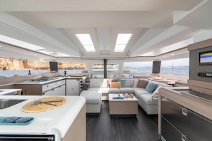 Unclassified image, 5 of 30, button - Caribbean Sun-Kissed Sailing: A Luxurious Beach Experience from Martinica, Le Marin (Le Marin)