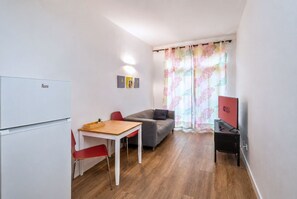 Unclassified image, 3 of 30, button - GuestReady - Rosamar 201 P (Las Palmas de Gran Canaria)