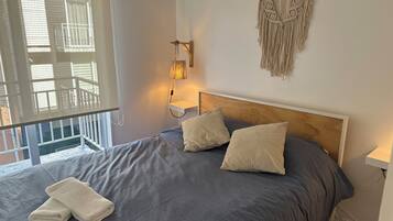 Familielejlighed - balkon - udsigt til gårdsplads | Gratis Wi-Fi