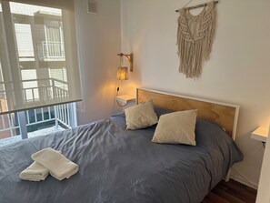 Familielejlighed - balkon - udsigt til gårdsplads | Gratis Wi-Fi