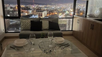 Chambre Double Confort, vue ville | Intérieur
