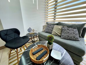 Doppia Comfort, vista città | Area soggiorno