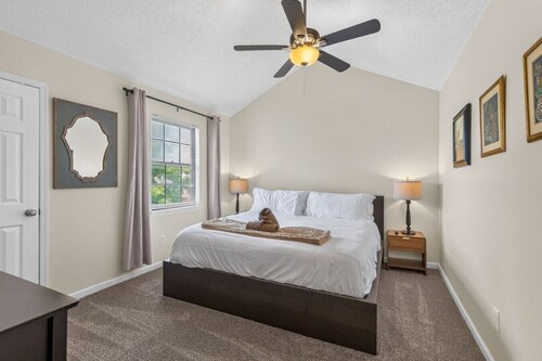 Remote Work Ready | 3BR | Google Fiber | Kings