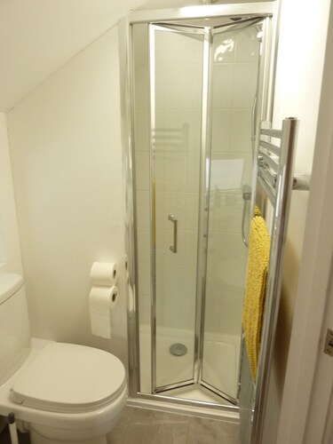 A rare opportunity to stay in a unique 2 storey lodge in Lymington