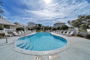 Ferienhaus, Mehrere Betten (Fancy Nancy's Beach House) | Pool | Außenpool, beheizter Pool