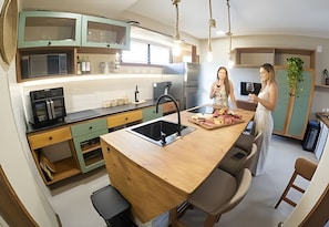Basic Apartment | Private kitchen