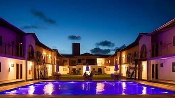 Apartamento básico | Piscina | Piscina externa