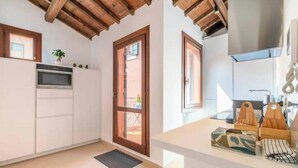 Private kitchen - Fitness & Charme - A Small Terrace in the Heart of Padua (Padova)