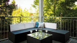 Property grounds - Spacious 4-Bedroom Apartment in Central Berlin (Berlin)