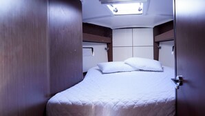 3 bedrooms - Sun-Kissed Sailing Adventure in the Ionian Islands, Lefkada (Lefkada)