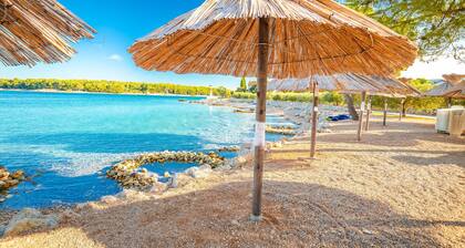 Sun-Kissed Sailing Adventure in Northern Croatia