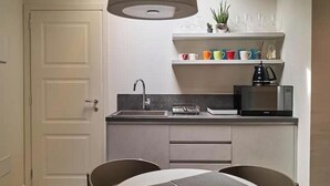 Private kitchen - SubitoSanto Residence - Penthouse with Terrace (Padova)