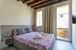 1 bedroom, iron/ironing board, WiFi, bed sheets - SubitoSanto Residence - Studio Apartment 3B Cristofori - Basilica of St. Anthony (Padova)
