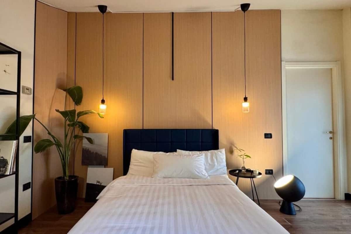 Family Apartment, Balcony, Garden View | Soundproofing, iron/ironing board, WiFi (free)